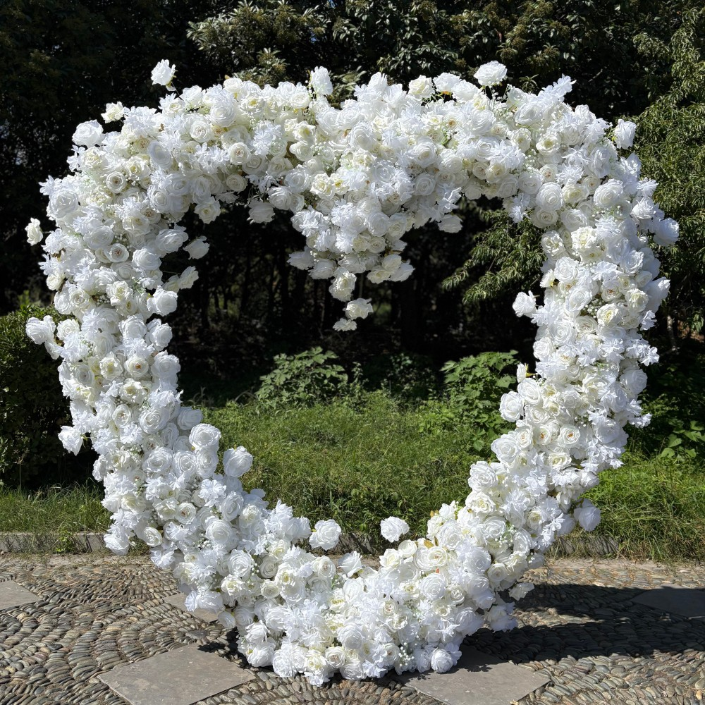 Elegant White Rose Heart-Shaped Arch