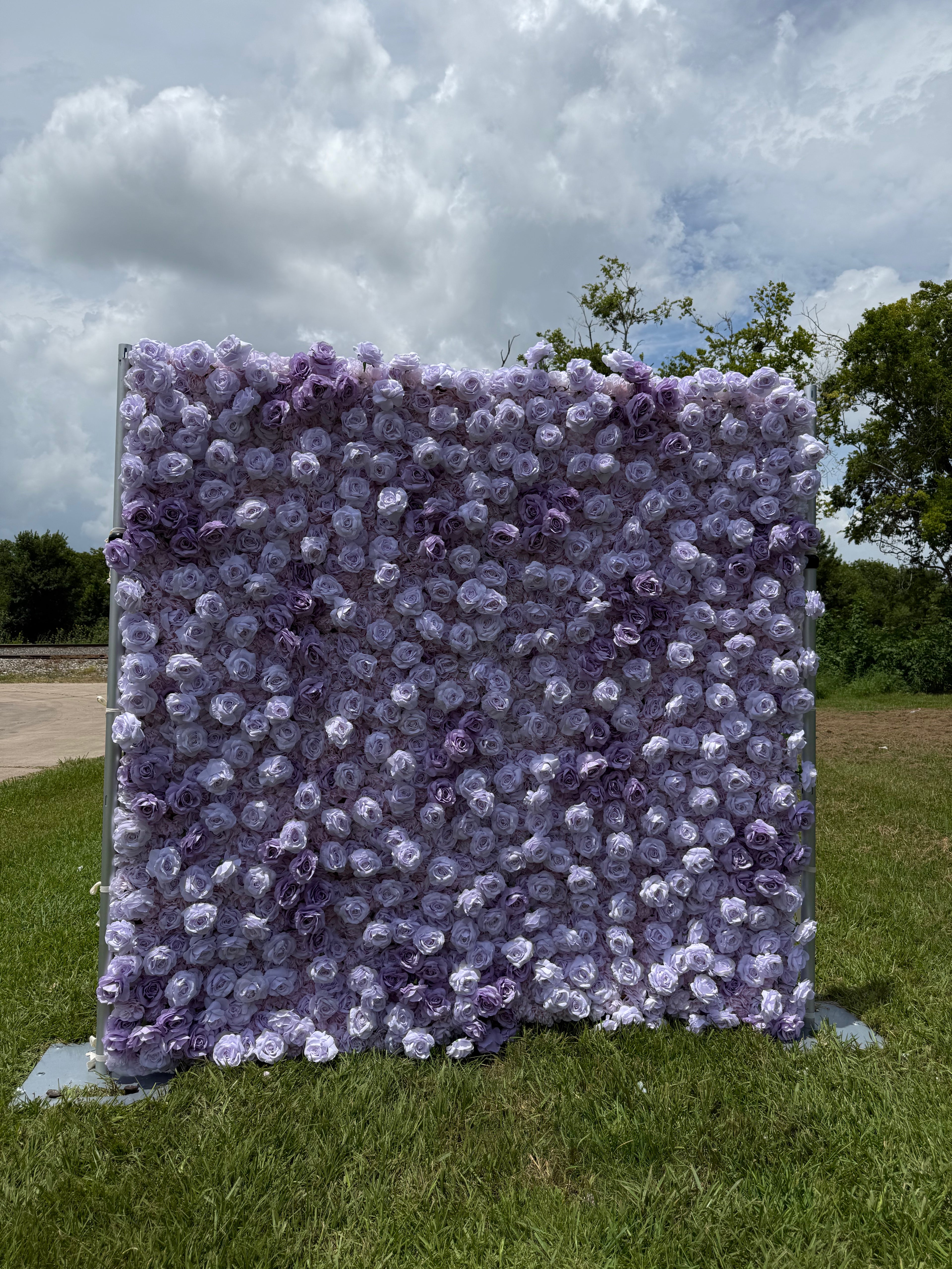 Lavender Hue Floral Wall for Mysterious Vibe