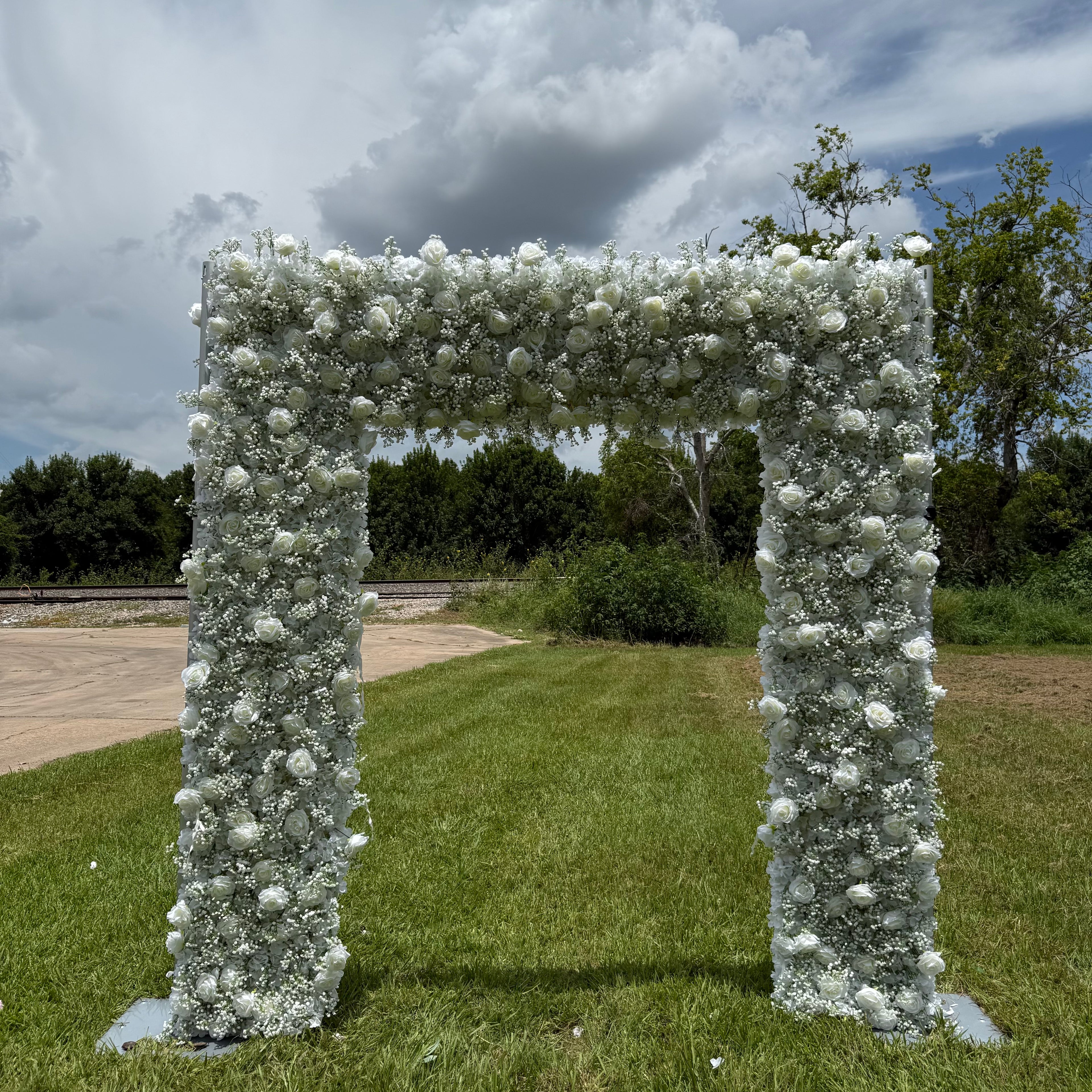 White Rose & Baby's Breath Square Arch