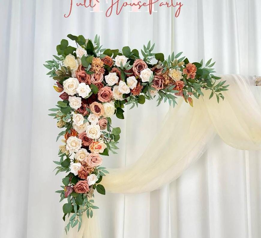 ??et this realistic silk flower arch be the centerpiece of your wedding celebration ??. The timeless color palette and graceful design bring sophistication and charm to your special day